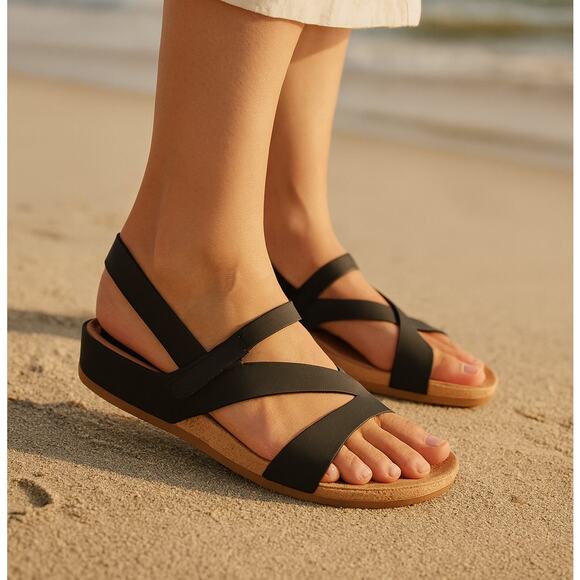 Euro Soft By Sofft SZ 11 Gianetta Sandals In Black Vegan - Picture 1 of 7
